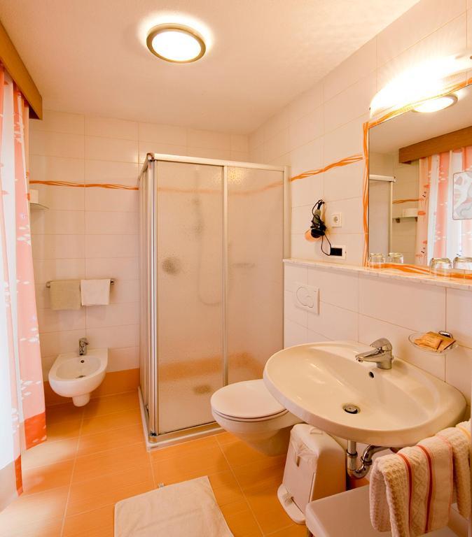Hotel Rainegg Olang Habitación foto