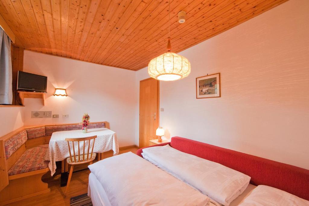Hotel Rainegg Olang Habitación foto